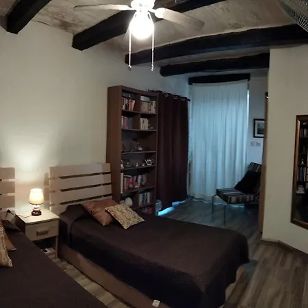Alloggio in famiglia Private With Shower En-suite And Terrace