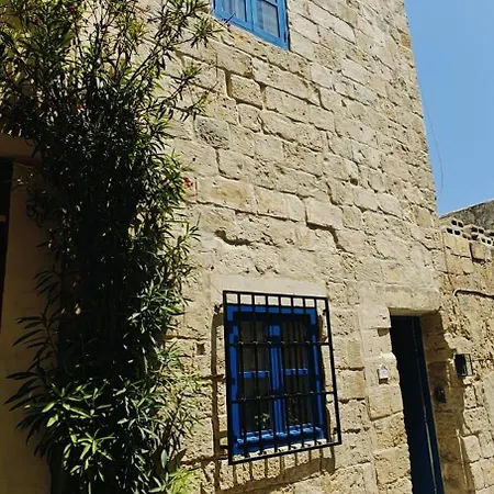 Private With Shower En-suite And Terrace Kwatera prywatna Balzan