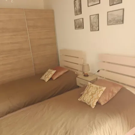 Private With Shower En-suite And Terrace Kwatera prywatna Balzan